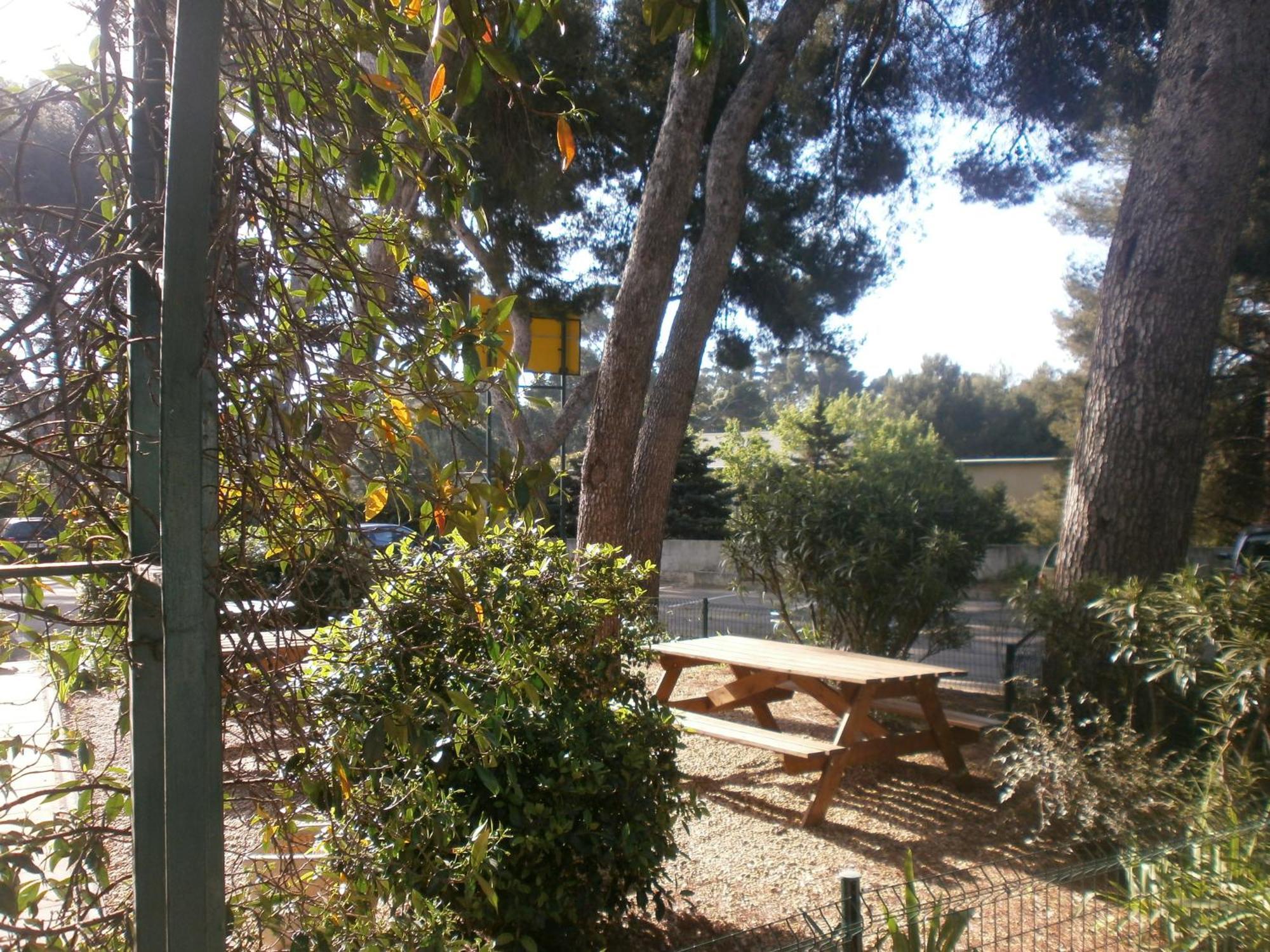 Hotel Parc Azur - Toulon Ollioules Esterno foto