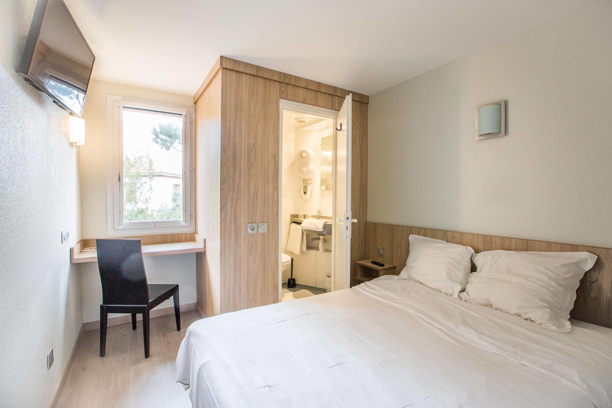 Hotel Parc Azur - Toulon Ollioules Esterno foto