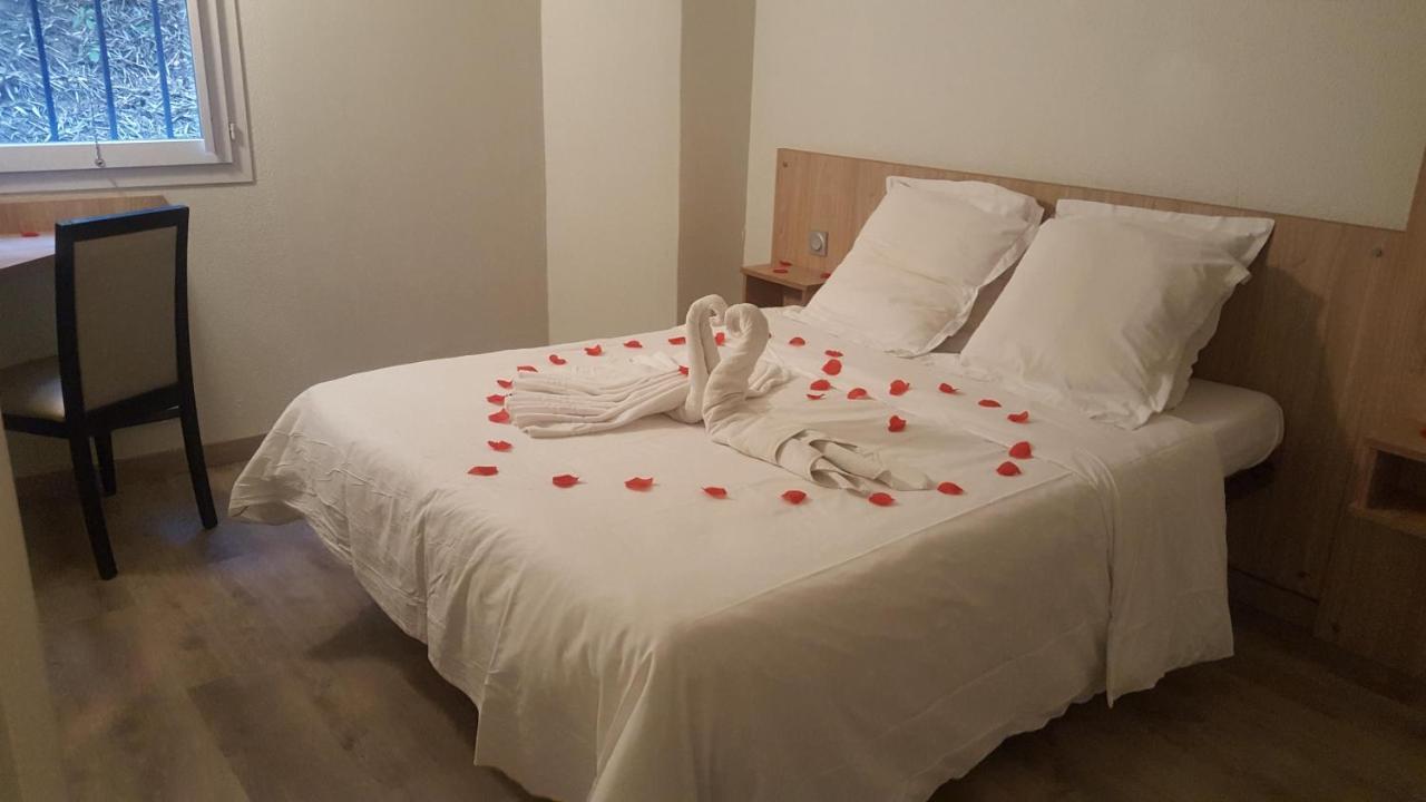 Hotel Parc Azur - Toulon Ollioules Esterno foto